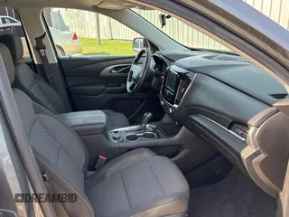 2018 Chevrolet Traverse LS with VIN 1GNERFKW6JJ139973, listed as a Copart auction lot 54496755 with 320,141 mi miles and Clean Title. Bid and sale history available at carsss.com. Image 5.