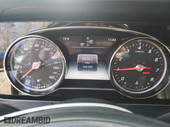 2017 Mercedes-Benz E 300 Luxury with VIN WDDZF4KBXHA202058, listed as a Copart auction lot 88062475 with 166,143 mi miles and Salvage Title. Bid and sale history available at DreamBid. Image 9.