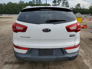 2012 Kia Sportage LX z VIN KNDPBCA23C7221128, wystawiony jako Copart lot #60333615 z przebiegiem Nie podano mil oraz Czysty tytuł • Clean title. Historia ofert i sprzedaży dostępna na DreamBid. Obrazek 6.