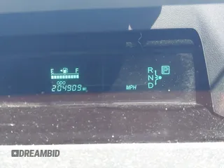 2005 Toyota Prius with VIN JTDKB20U557012368, listed as a IAAI auction lot 42029053 with 204,909 mi miles. Bid and sale history available at carsss.com. Image 7.