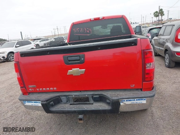2011 Chevrolet Silverado 1500 LT with VIN 1GCRCSE04BZ375651, listed as a IAAI auction lot 41571329 with 320,878 mi miles. Bid and sale history available at carsss.com. Image 16.