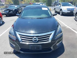 2013 Nissan Altima SV with VIN 1N4AL3AP7DC210257, listed as a IAAI auction lot 42661913 with 143,079 mi miles and . Bid and sale history available at DreamBid. Image 12.