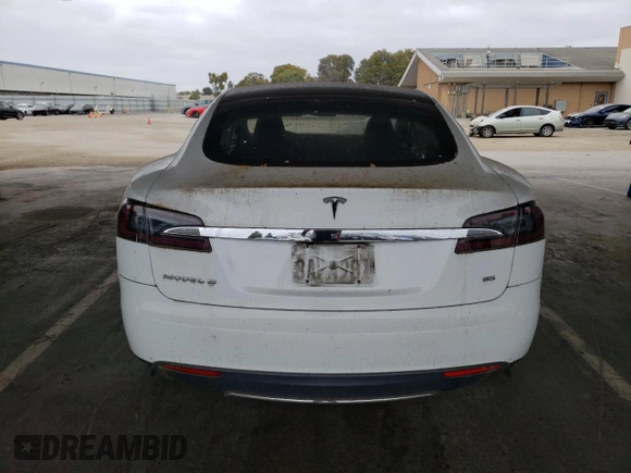 2013 Tesla Model S with VIN 5YJSA1CN1DFP14049, listed as a Copart auction lot 54541415 with 124,270 mi miles and Salvage Title. Bid and sale history available at carsss.com. Image 6.