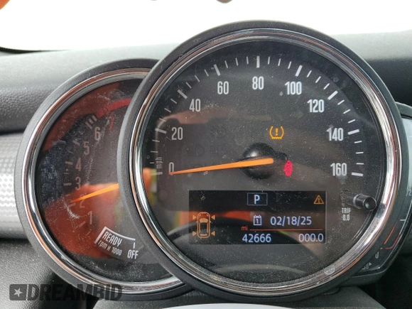 2019 MINI Convertible Cooper with VIN WMWWG5C59K3D01832, listed as a Copart auction lot 87505905 with 42,666 mi miles and Non repairable. Bid and sale history available at DreamBid. Image 9.