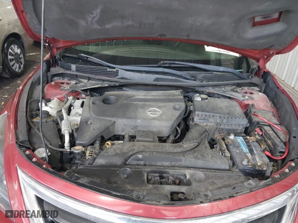 2013 Nissan Altima 2.5 SV with VIN 1N4AL3AP8DC135987, listed as a IAAI auction lot 41910538 with 220,791 mi miles. Bid and sale history available at carsss.com. Image 10.