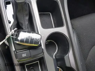2019 Kia Optima LX z VIN 5XXGT4L31KG328032, wystawiony jako IAAI lot #42208195 z przebiegiem 78 086 mil mil oraz . Historia ofert i sprzedaży dostępna na DreamBid. Obrazek 11.
