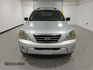 2007 Kia Sorento LX z VIN KNDJD736075700860, wystawiony jako Copart lot #82119114 z przebiegiem 290 641 mil mil oraz Czysty tytuł • Clean title. Historia ofert i sprzedaży dostępna na DreamBid. Obrazek 5.