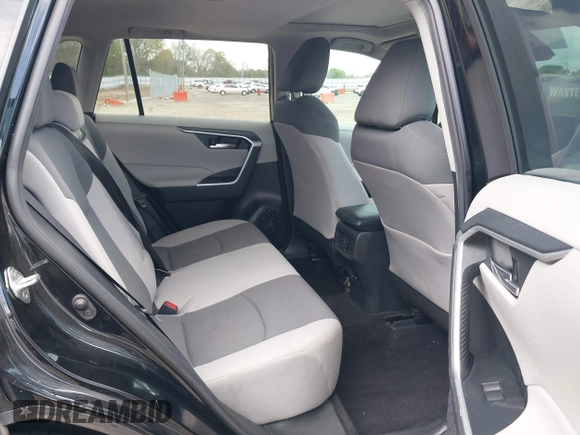 2019 Toyota RAV4 XLE with VIN 2T3W1RFV8KW001328, listed as a IAAI auction lot 41961320 with 100,678 mi miles and . Bid and sale history available at DreamBid. Image 8.