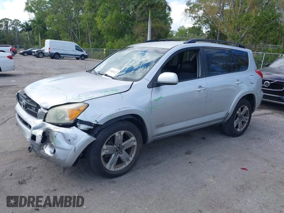 2008 Toyota RAV4 Sport z VIN JTMZK32VX86015173, wystawiony jako IAAI lot #41561817 z przebiegiem 157 614 mil mil oraz . Historia ofert i sprzedaży dostępna na DreamBid. Obrazek 18.