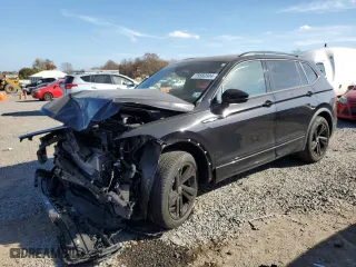 2023 Volkswagen Tiguan SE R-Line Black with VIN 3VV8B7AXXPM080546, listed as a Copart auction lot 79580904 with 10,844 mi miles and Salvage Title. Bid and sale history available at carsss.com. Image 1.