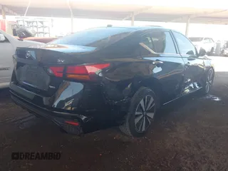 2022 Nissan Altima SV with VIN 1N4BL4DW5NN309758, listed as a IAAI auction lot 42101369 with 100,317 mi miles and . Bid and sale history available at DreamBid. Image 4.