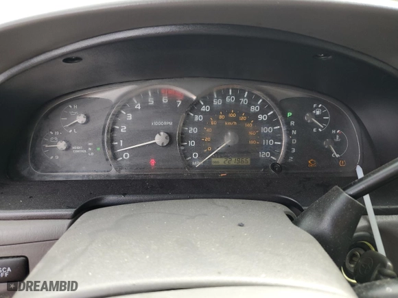 2005 Toyota Sequoia SR5 with VIN 5TDZT34A15S243856, listed as a Copart auction lot 48631245 with 221,965 mi miles and Salvage Title. Bid and sale history available at carsss.com. Image 9.