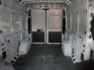 2015 Ram ProMaster Cargo z VIN 3C6TRVDG9FE516503, wystawiony jako Copart lot #84496824 z przebiegiem 275 708 mil mil oraz Szkody całkowita. Historia ofert i sprzedaży dostępna na DreamBid. Obrazek 10.