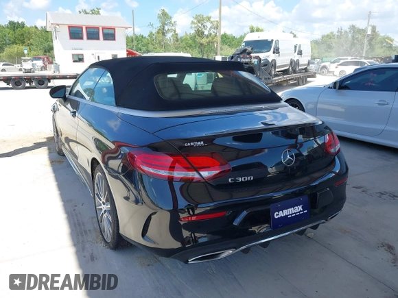 2020 Mercedes-Benz C 300 with VIN WDDWK8DBXLF951795, listed as a IAAI auction lot 41925316 with 47,348 mi miles and . Bid and sale history available at DreamBid. Image 3.