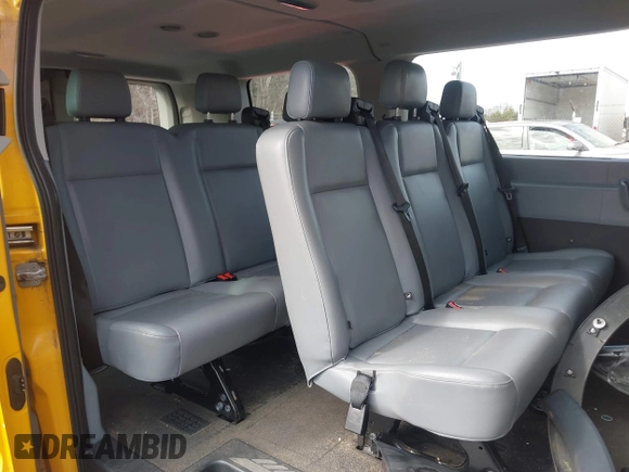 2016 Ford Transit XL z VIN 1FMZK1YM6GKA32461, wystawiony jako IAAI lot #41666693 z przebiegiem 149 169 mil mil oraz . Historia ofert i sprzedaży dostępna na DreamBid. Obrazek 8.