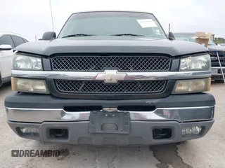 2003 Chevrolet Silverado 1500 with VIN 2GCEK19T831213564, listed as a IAAI auction lot 41616748 with 179,876 mi miles. Bid and sale history available at carsss.com. Image 6.