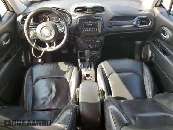 2018 Jeep Renegade Limited z VIN ZACCJADB6JPG74175, wystawiony jako Copart lot #55968915 z przebiegiem 147 595 mil mil oraz Czysty tytuł • Clean title. Historia ofert i sprzedaży dostępna na DreamBid. Obrazek 8.