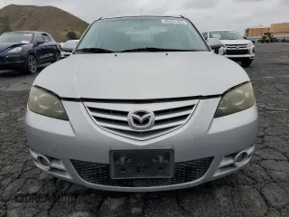 2004 Mazda 3 s with VIN JM1BK323941161636, listed as a Copart auction lot 45231355 with 111,170 mi miles and Clean Title. Bid and sale history available at DreamBid. Image 5.