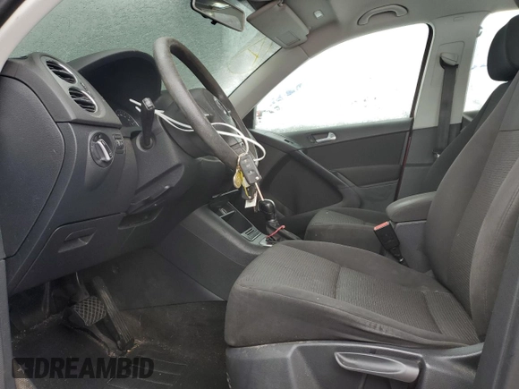 2016 Volkswagen Tiguan with VIN WVGHV7AX6GW064295, listed as a Copart auction lot 87358164 with 248,891 mi miles and Salvage title. Bid and sale history available at DreamBid. Image 7.