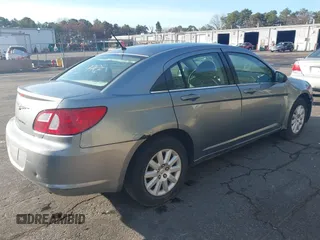 2007 Chrysler Sebring z VIN 1C3LC46K37N591902, wystawiony jako IAAI lot #40982621 z przebiegiem 87 637 mil mil oraz . Historia ofert i sprzedaży dostępna na DreamBid. Obrazek 4.
