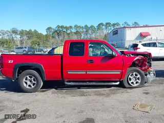 2007 Chevrolet Silverado 1500 Classic LT1 with VIN 1GCEK19Z47Z124253, listed as a IAAI auction lot 41322438 with 239,543 mi miles. Bid and sale history available at carsss.com. Image 13.