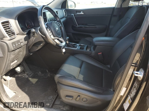 2020 Kia Sportage EX z VIN KNDPN3AC3L7702030, wystawiony jako Copart lot #54978895 z przebiegiem 53 099 mil mil oraz Czysty tytuł • Clean title. Historia ofert i sprzedaży dostępna na DreamBid. Obrazek 7.