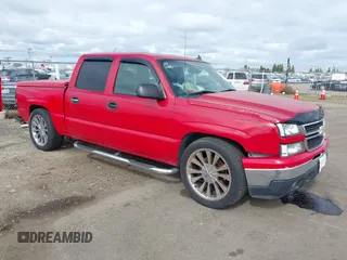 2006 Chevrolet Silverado 1500 LT1 with VIN 2GCEC13T161120735, listed as a IAAI auction lot 41725133 with 244,862 mi miles. Bid and sale history available at carsss.com. Image 1.