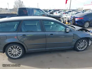 2010 Volvo V50 with VIN YV1382MW9A2527311, listed as a IAAI auction lot 41703302 with 0 mi miles. Bid and sale history available at carsss.com. Image 14.