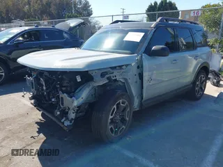 2024 Ford Bronco Sport Outer Banks z VIN 3FMCR9C60RRE22396, wystawiony jako IAAI lot #41671001 z przebiegiem 8 733 mil mil oraz . Historia ofert i sprzedaży dostępna na DreamBid. Obrazek 2.