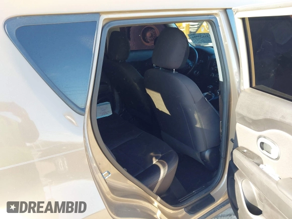 2016 Kia Soul with VIN KNDJN2A26G7256355, listed as a IAAI auction lot 41635586 with 164,998 mi miles. Bid and sale history available at carsss.com. Image 8.