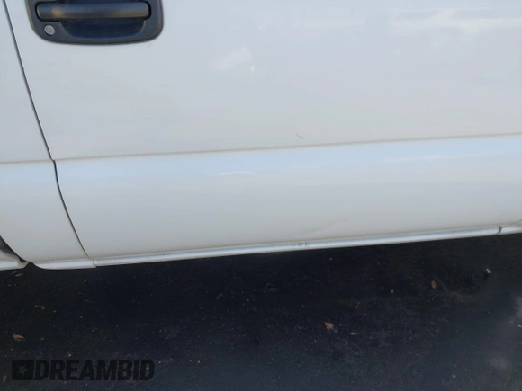 2004 Chevrolet Silverado 1500 Work Truck with VIN 1GCEC14X34Z297647, listed as a IAAI auction lot 41721802 with 156,066 mi miles. Bid and sale history available at carsss.com. Image 6.