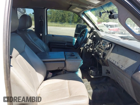 2012 Ford F-350 with VIN 1FD7X3ET9CEC88439, listed as a IAAI auction lot 40465256 with 323,416 mi miles and . Bid and sale history available at DreamBid. Image 5.