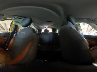 2015 FIAT 500L Urbana Trekking z VIN ZFBCFADH1FZ031430, wystawiony jako IAAI lot #41759452 z przebiegiem 129 095 mil mil oraz . Historia ofert i sprzedaży dostępna na DreamBid. Obrazek 19.