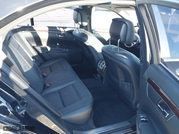 2012 Mercedes-Benz S-Class S 550 with VIN WDDNG7DB9CA461272, listed as a IAAI auction lot 41376537 with 77,138 mi miles. Bid and sale history available at carsss.com. Image 8.