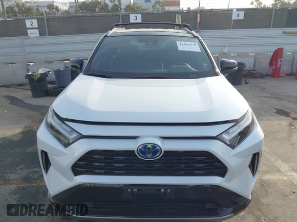 2024 Toyota RAV4 Hybrid XSE with VIN 2T3E6RFVXRW062963, listed as a IAAI auction lot 41400670 with 5,568 mi miles. Bid and sale history available at carsss.com. Image 11.