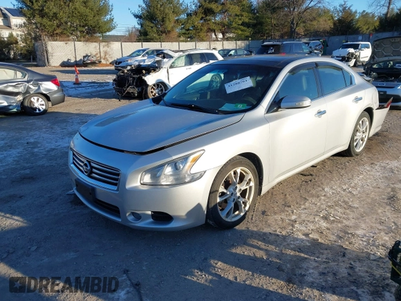 2014 Nissan Maxima SV z VIN 1N4AA5AP7EC442330, wystawiony jako IAAI lot #41288761 z przebiegiem 107 476 mil mil oraz . Historia ofert i sprzedaży dostępna na DreamBid. Obrazek 17.