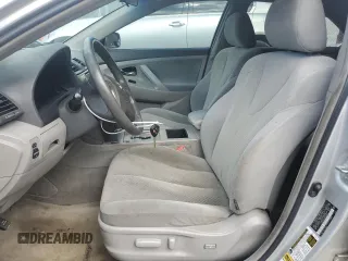 2008 Toyota Camry LE z VIN 4T1BE46K58U203850, wystawiony jako Copart lot #55837735 z przebiegiem 311 605 mil mil oraz Szkoda całkowita • Salvage title. Historia ofert i sprzedaży dostępna na DreamBid. Obrazek 7.