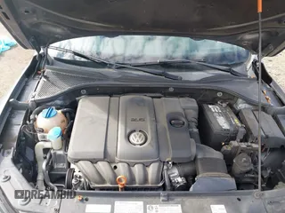 2012 Volkswagen Passat SE z VIN 1VWBP7A35CC024137, wystawiony jako IAAI lot #41572782 z przebiegiem 138 827 mil mil oraz . Historia ofert i sprzedaży dostępna na DreamBid. Obrazek 10.