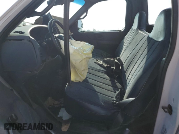 2000 Ford F-150 XL с VIN 1FTPF18L8YKA58312, выставлен на аукционе Copart как лот 45748355 с пробегом 200 263 миль миль и Списание • Salvage title. История ставок и продаж доступна на DreamBid. Изображение 7.