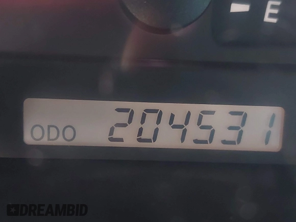 2004 Toyota Camry LE z VIN JTDBE32K040263783, wystawiony jako IAAI lot #42066013 z przebiegiem 204 531 mil mil oraz . Historia ofert i sprzedaży dostępna na DreamBid. Obrazek 15.