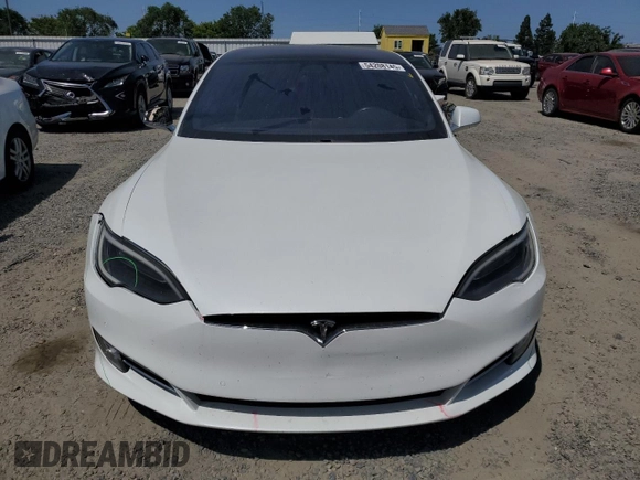 2018 Tesla Model S 75D with VIN 5YJSA1E29JF281143, listed as a Copart auction lot 54208145 with 132,722 mi miles and Salvage title. Bid and sale history available at DreamBid. Image 5.