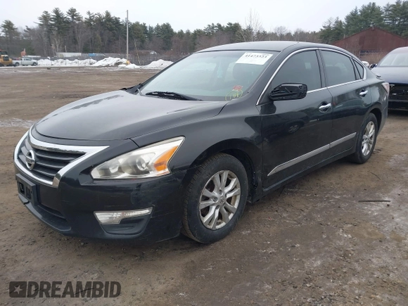 2015 Nissan Altima 2.5 SV with VIN 1N4AL3AP9FC140005, listed as a IAAI auction lot 41473323 with 111,539 mi miles. Bid and sale history available at carsss.com. Image 2.
