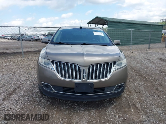 2012 Lincoln MKX with VIN 2LMDJ8JK4CBL11396, listed as a IAAI auction lot 42173631 with 184,597 mi miles and . Bid and sale history available at DreamBid. Image 12.