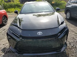 2025 Toyota Crown XLE с VIN JTDACAAJ7S3006291, выставлен на аукционе Copart как лот 58527005 с пробегом 6 579 миль миль и Списание • Salvage title. История ставок и продаж доступна на DreamBid. Изображение 5.