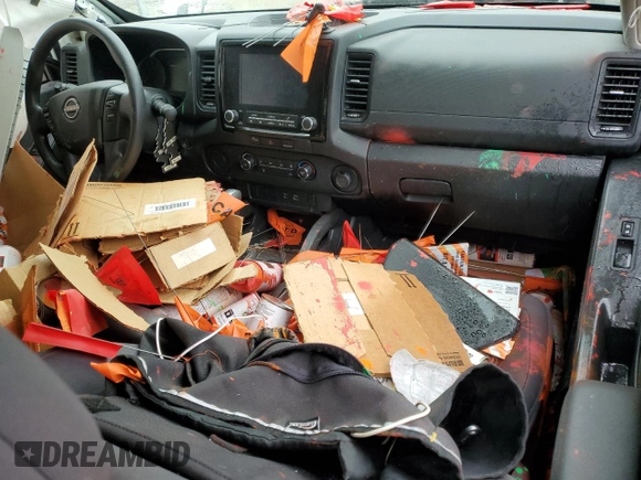 2024 Nissan Frontier S z VIN 1N6ED1CL3RN654025, wystawiony jako Copart lot #58510495 z przebiegiem 8 665 mil mil oraz Czysty tytuł • Clean title. Historia ofert i sprzedaży dostępna na DreamBid. Obrazek 8.