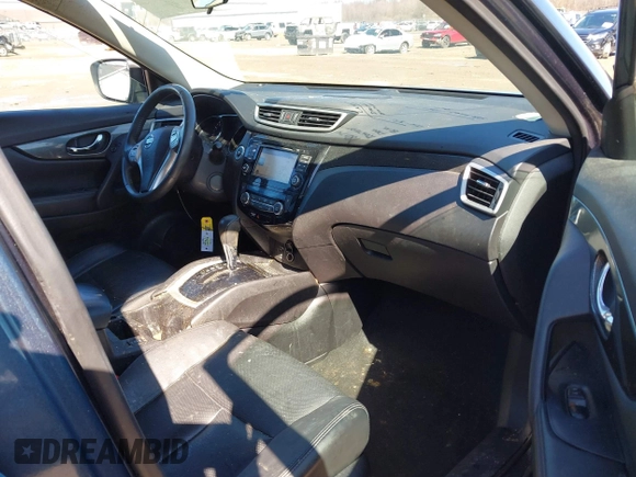 2014 Nissan Rogue S with VIN 5N1AT2MV1EC820635, listed as a IAAI auction lot 41814010 with 168,926 mi miles. Bid and sale history available at carsss.com. Image 5.