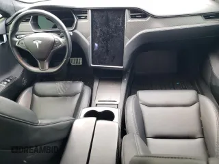 2020 Tesla Model S Performance with VIN 5YJSA1E46LF371225, listed as a Copart auction lot 86271744 with 20,045 mi miles and Salvage title. Bid and sale history available at DreamBid. Image 8.