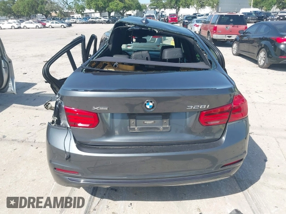 2016 BMW 3 Series 328i xDrive z VIN WBA8E3C58GK503641, wystawiony jako IAAI lot #42282926 z przebiegiem 130 039 mil mil oraz . Historia ofert i sprzedaży dostępna na DreamBid. Obrazek 16.