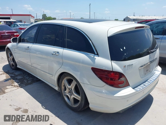 2008 Mercedes-Benz R 3.5L with VIN 4JGCB56E58A064690, listed as a IAAI auction lot 42522618 with 186,147 mi miles and . Bid and sale history available at DreamBid. Image 3.