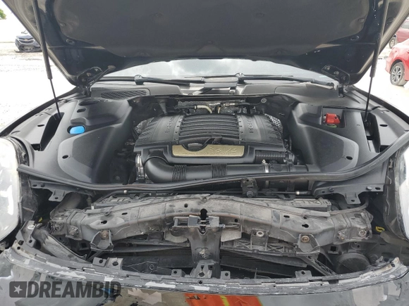 2016 Porsche Cayenne с VIN WP1AA2A20GLA11522, выставлен на аукционе Copart как лот 62493555 с пробегом 43 757 миль миль и Списание • Salvage title. История ставок и продаж доступна на DreamBid. Изображение 12.